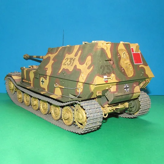 Model Kit Destroyer - 1:25 Scale Ferdinant Jagdpanzer Elefant Tank