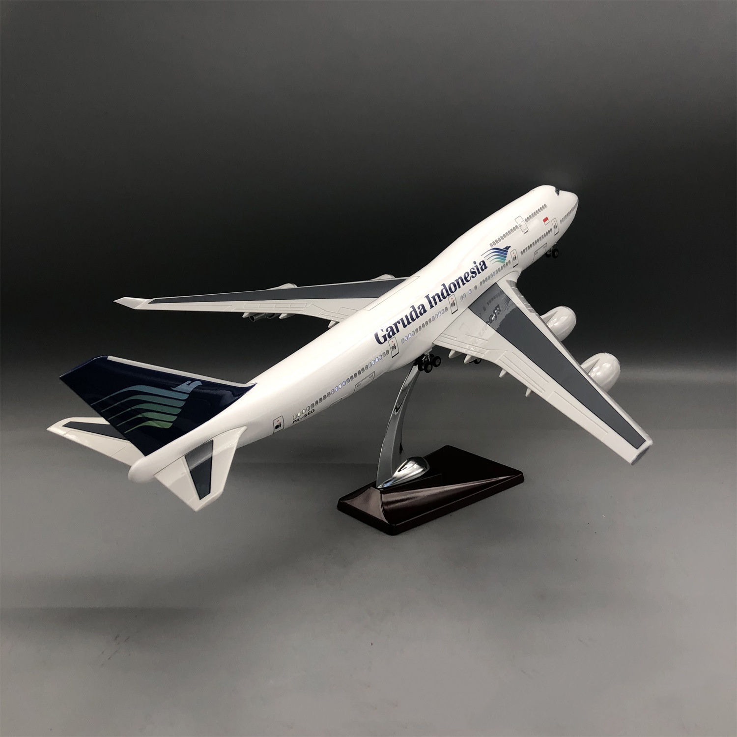 New Cabin Door Openable Garuda - Model Kit Indonesia 评论和价格