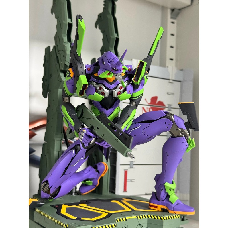 In Stock Tron Model Neon Genes - Model Kit Eva 01 评论和价格